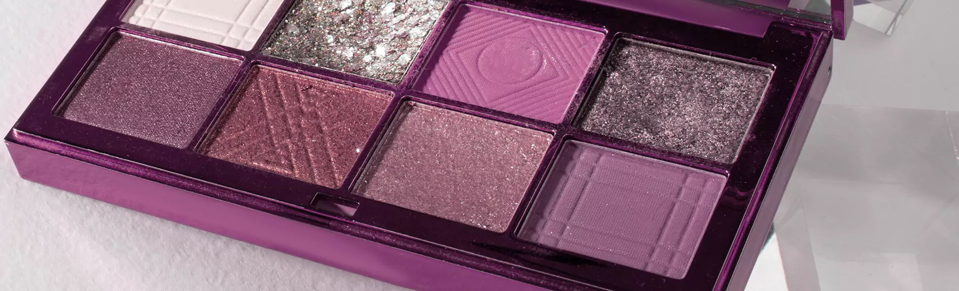 high-angle-eyeshadow-palette-662a4d9d6ca54 جعبه ناخن با پایه نوع چهار